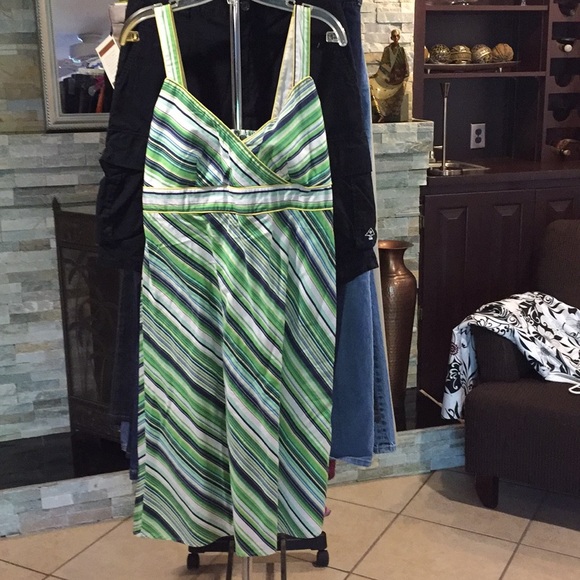 madison leigh Dresses & Skirts - Madison Leigh Sundress good condition